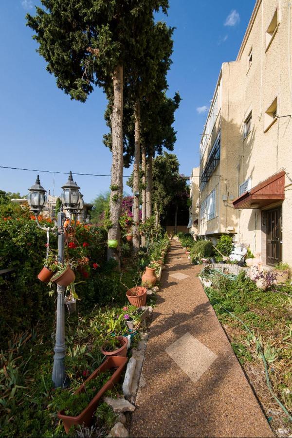 Yagen Boutique Apartments Хайфа Екстер'єр фото